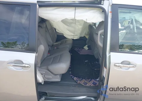 2019 Toyota Sienna Xle Premium 8 Passenger из США, поврежденный, VIN 5TDYZ3DC8KS003906